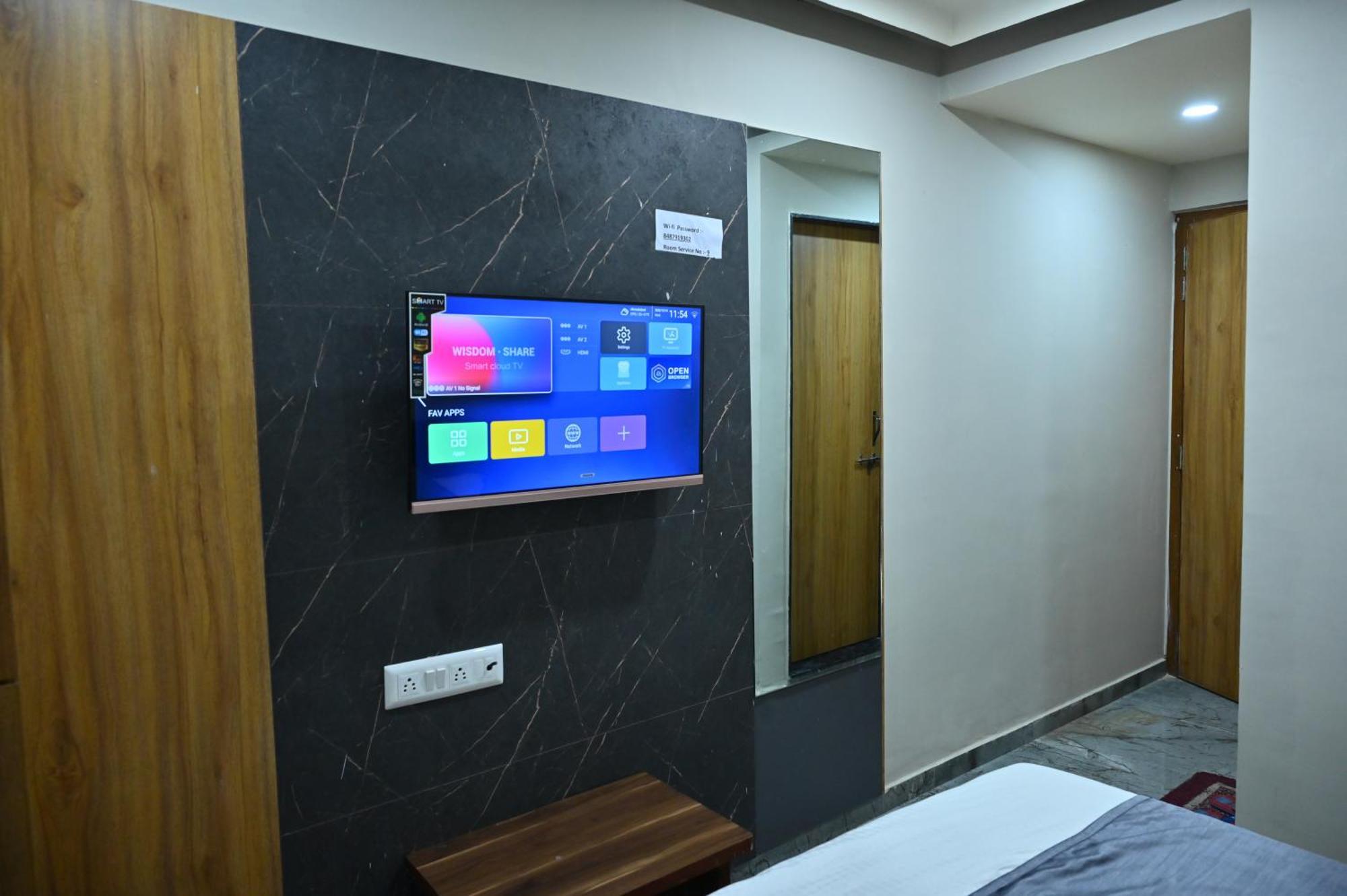 Hotel Sury Villa Ahmedabad Ngoại thất bức ảnh