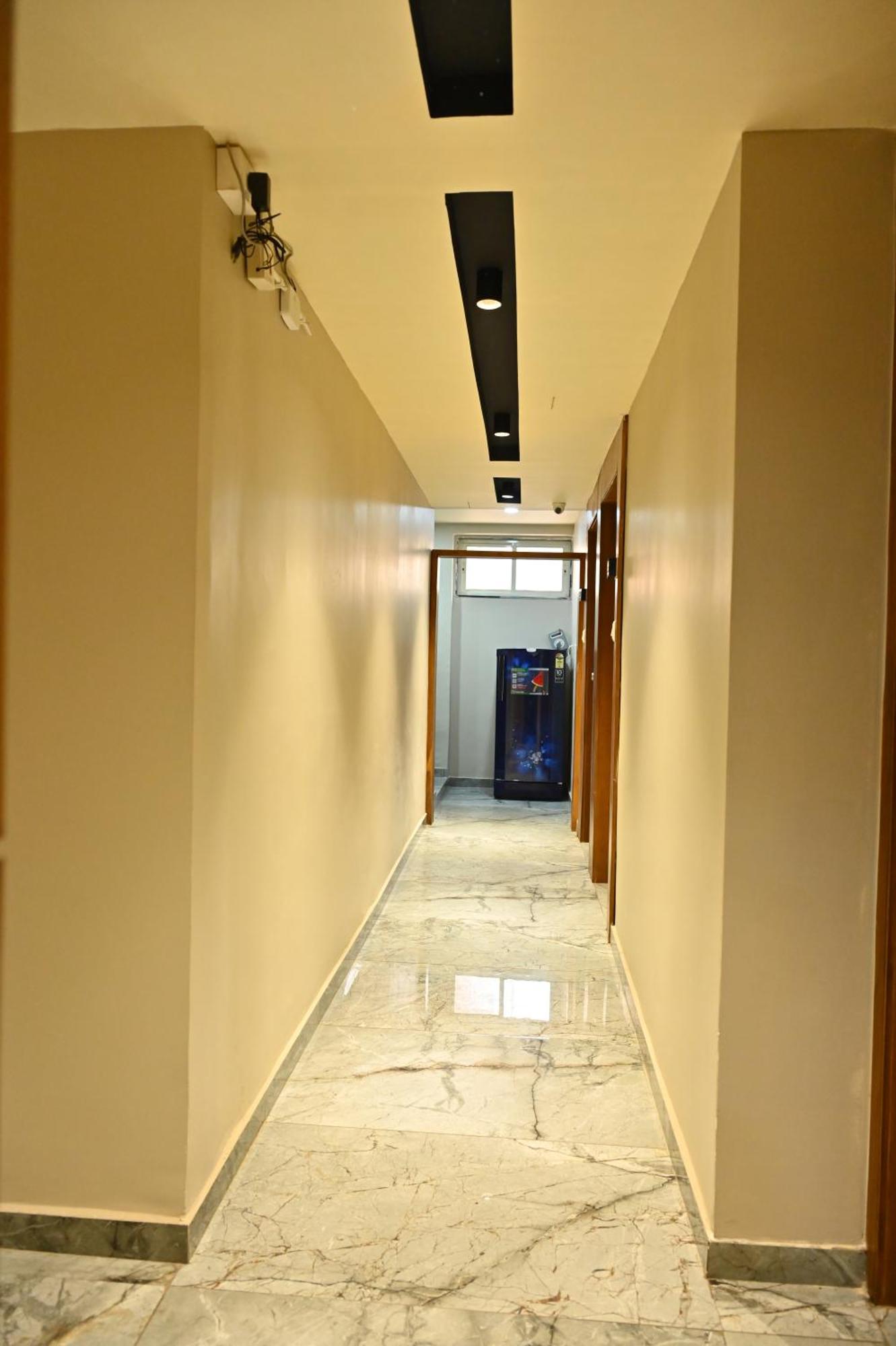 Hotel Sury Villa Ahmedabad Ngoại thất bức ảnh