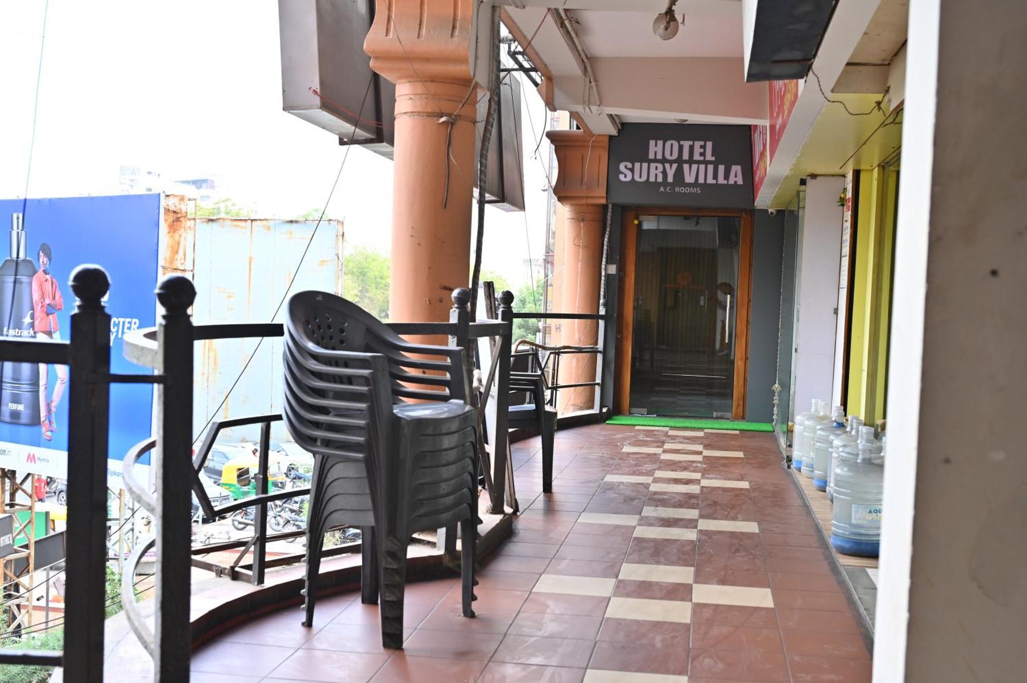 Hotel Sury Villa Ahmedabad Ngoại thất bức ảnh